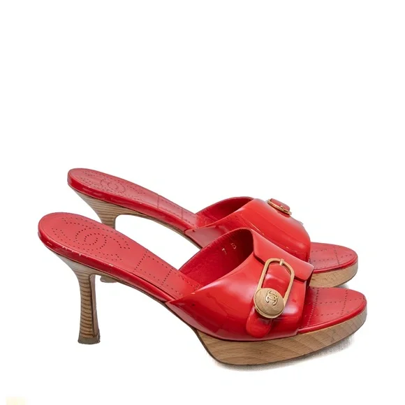 Chanel‎ Vintage Red Patent Leather Heeled Mules – Size 37 (US 7 / UK 4.5) - Picture 4 of 12